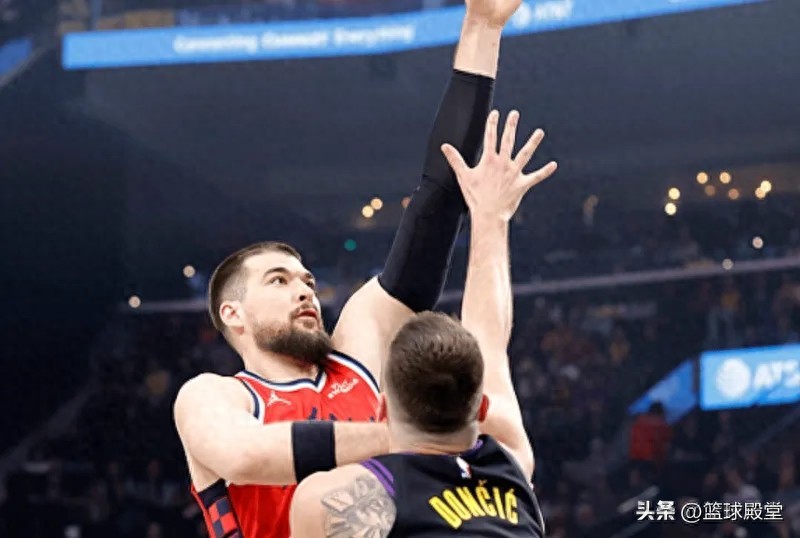 快船112-104湖人迎4利好！祖巴茨+洛佩斯回暖，柯林斯關(guān)鍵球太穩(wěn)