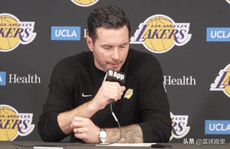 雷迪克真敢說(shuō)！采訪直指東契奇占球權(quán)需多傳球，本人卻沒意識(shí)到！