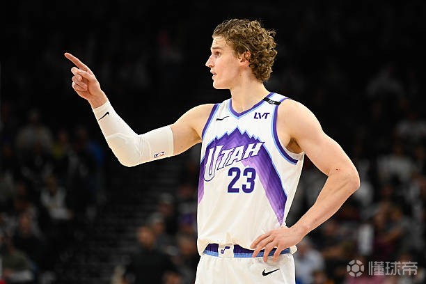 Shams：馬爾卡寧確診為髖關(guān)節(jié)撞擊綜合征，至少傷缺兩周