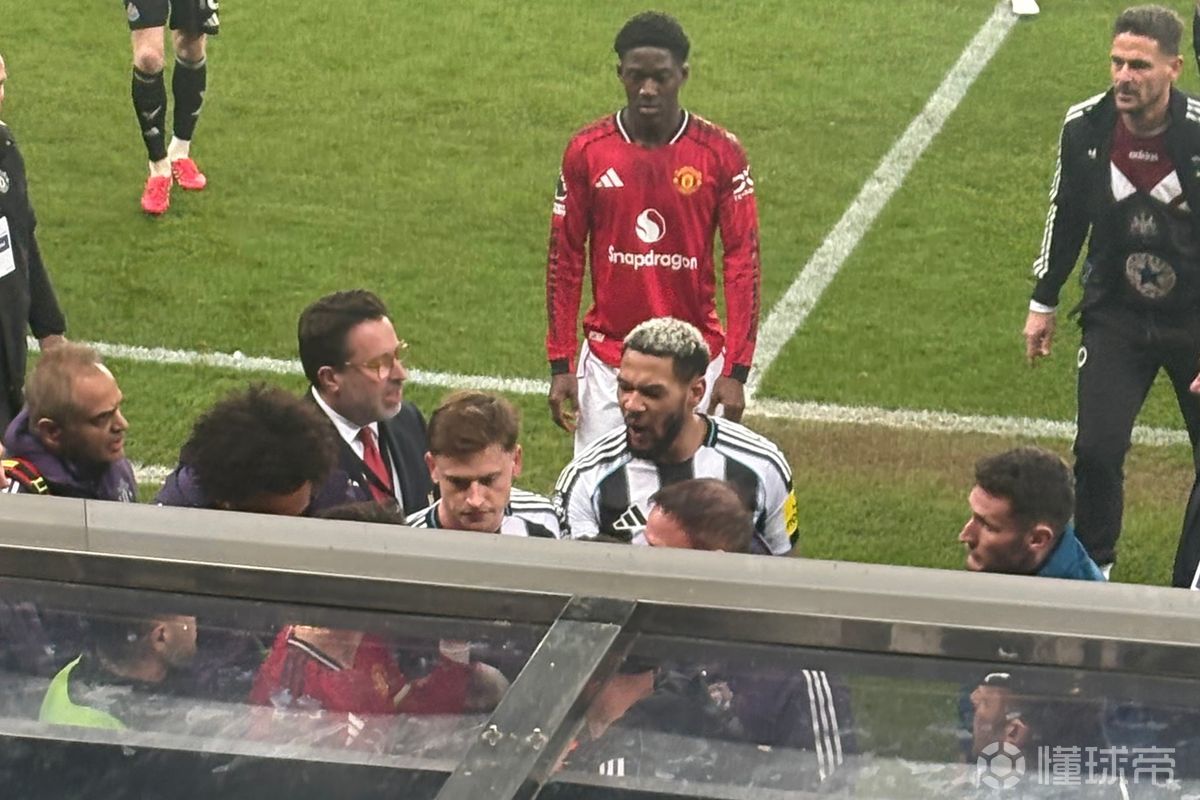 曼晚：紐卡曼聯(lián)近年積怨已久，B費(fèi)和喬林頓在球員通道吵架